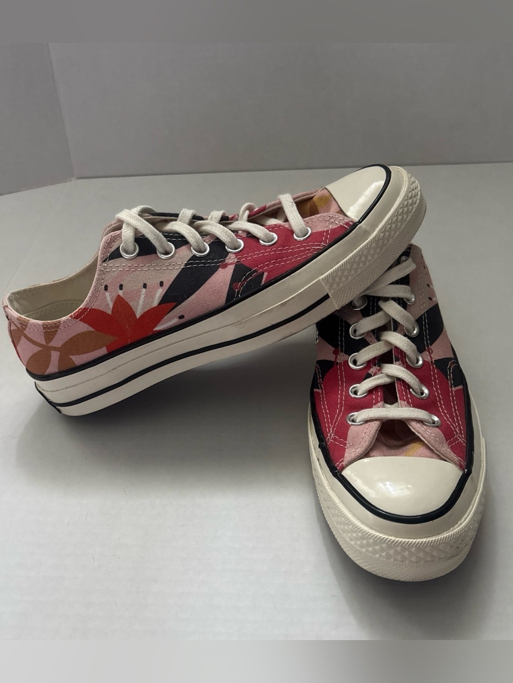 Converse Chuck 70 Low Floral Sneakers Women’s 8 EU 39  Pink/Orange/Egret